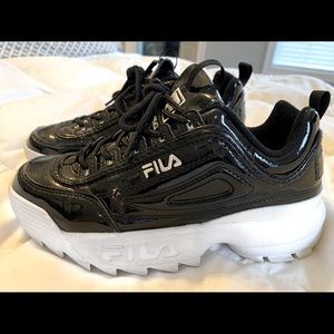 Chunky Black Metallic Filas